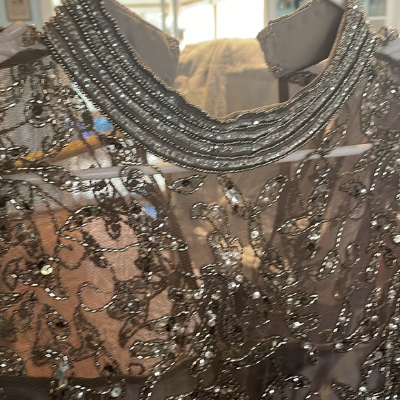 Adrianna Pappell Dark Silver/Charcoal Gray Metallic Beaded Gown - Size 14 - Picture 5 of 6